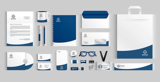 Free Vector | Stylish business stationery items set in blue color