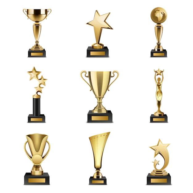 Free Vector | Beautiful golden trophy cups and awards of different shape realistic set isolated