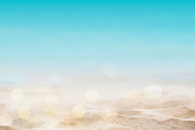 Free Photo | Summer beach background shot in bokeh style