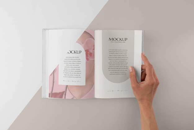 Free PSD | Minimal mock-up book assortment