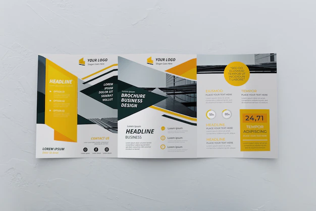 Free PSD | Trifold brochure concept mock-up
