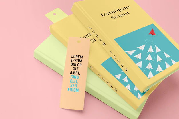 Free PSD | Books and bookmarks mock-up