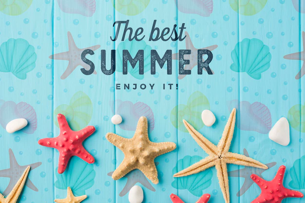 Free PSD | Flat lay summer starfishes on the table