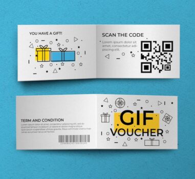 Free PSD | Gift voucher front and back mockup