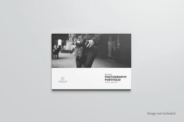 Free PSD | Landscape cover brochure and catalog mockup