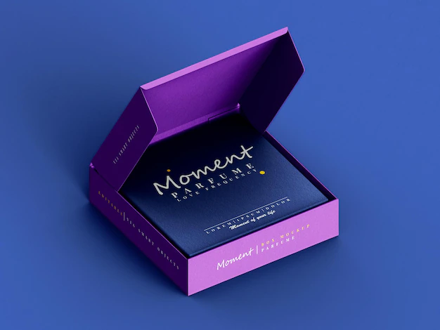 Free PSD | Luxury gift box mockup template