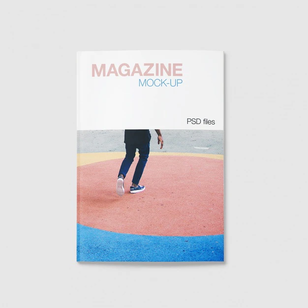 Free PSD | Magazine mock up design