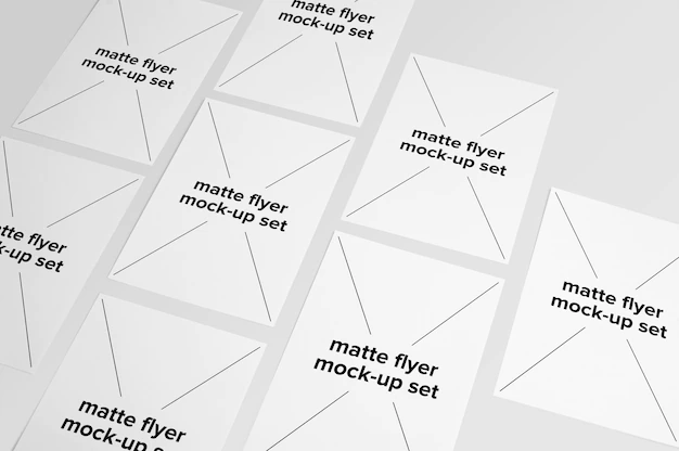 Free PSD | Matte flyer mock up collection