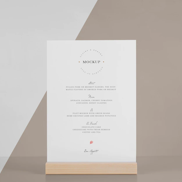 Free PSD | Menu mock-up with wooden stand