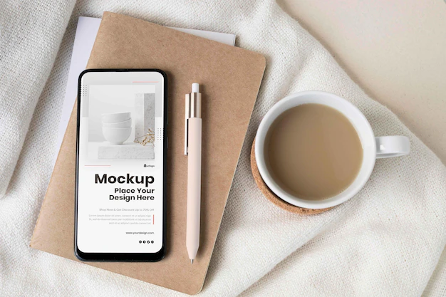 Free PSD | Modern smartphone mock-up arrangement