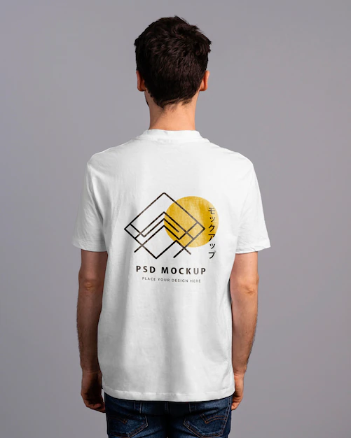 Free PSD | Person with tshirt mockup on his back