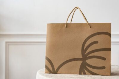 Free PSD | Shopping bag mockup psd in a modern apartment