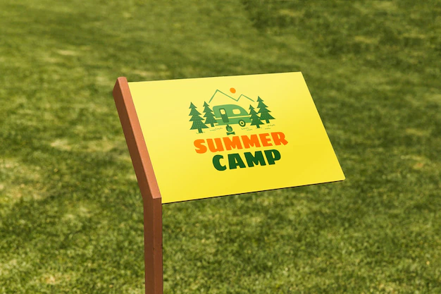 Free PSD | Sign mockup with grass