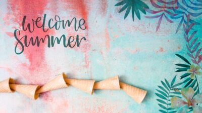 Free PSD | Summer lettering background with summer elements