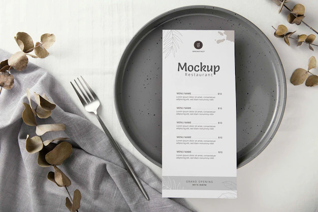 Free PSD | Tableware arrangement with mock-up menu