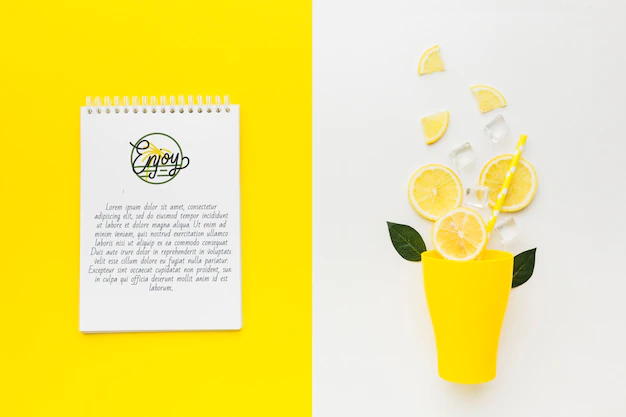 Free PSD | Top view fresh lemonade concept with mock-up