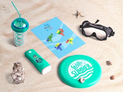 Free PSD | Editable isometric cover mockup with summer elements