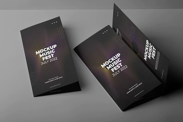 Free PSD | High angle of trifold landscape brochure mock-up