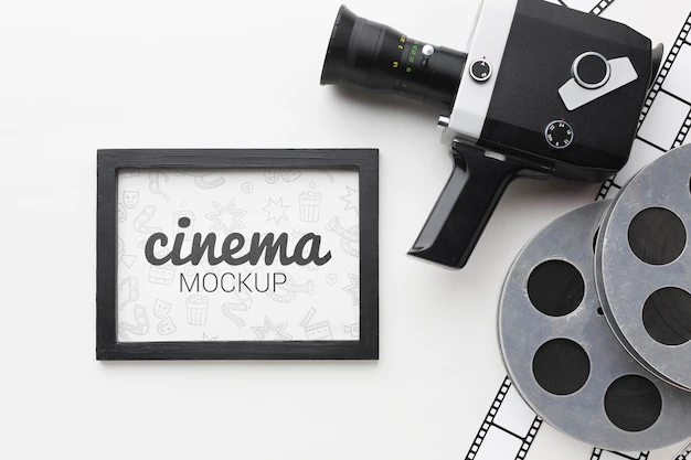 Free PSD | Retro camera and mock-up in frame