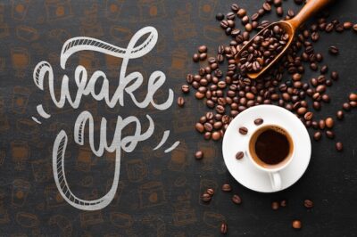 Free PSD | Tasty cup of coffee and coffee beans background