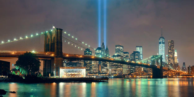 Free Photo | New york city downtown brooklyn bridge and september 11 tribute at night