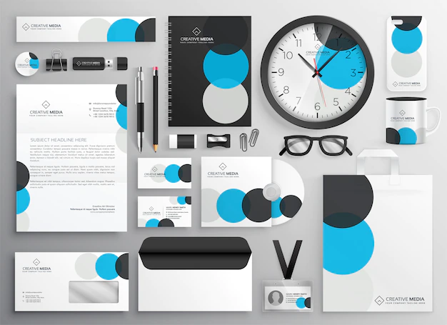 Free Vector | Creative circle stationery set for business branding