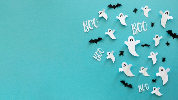 Free Photo | Top view halloween elements with copy space