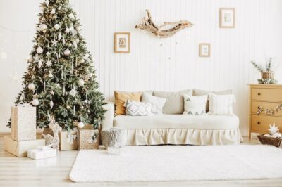 Free Photo | Decorated christmas room with gifts