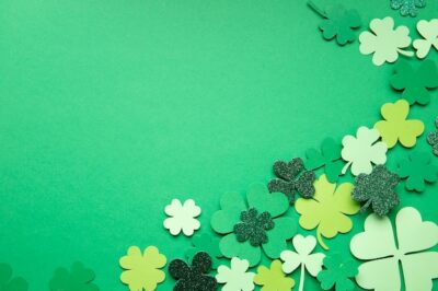 Free Photo | Top view st. patrick' s day with clovers