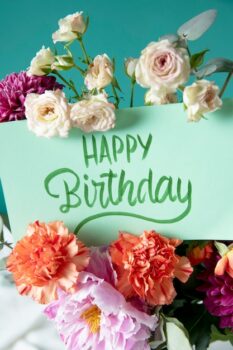 Happy birthday card with flowers assortment | Free Photo Download