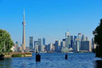 Free Photo | Toronto skyline from park